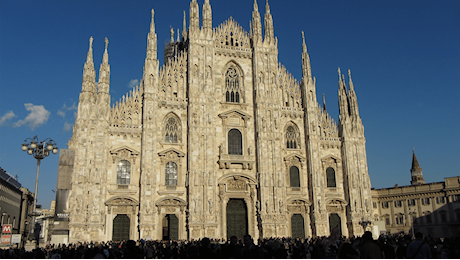 Milano, Sala fa guerra alle sigarette ▷ Boni Castellane: È lo Stato etico di di cui parlava Gentile