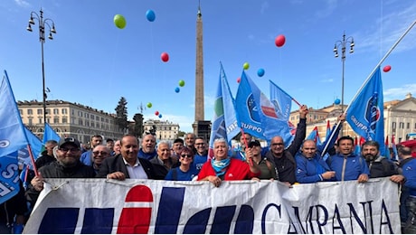 Sciopero generale auto, più di 5mila dalla Campania: sindaci e parlamentari in testa