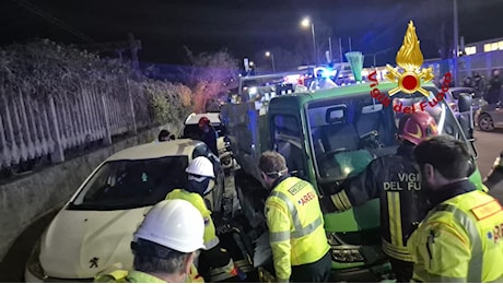 Morto sul lavoro la vigilia di Natale a Milano, operaio dell’Amsa schiacciato dal suo camion