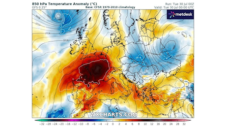 Si tratta di un'estesa ondata di calore, con elevati livelli di umidità e una temperatura percepita prossima ai 40°C.