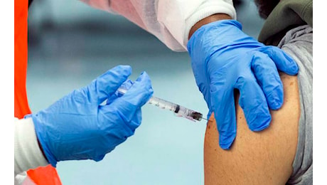 Regione Lazio, dal 1° ottobre al via la vaccinazione per anti-Covid, influenza e polmonite