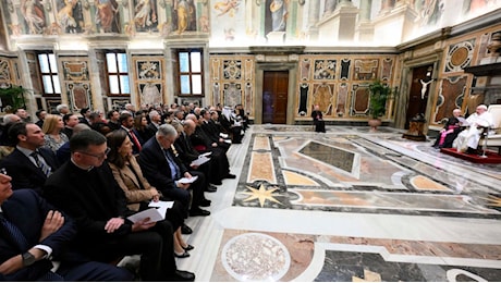 Il Papa: le biblioteche siano luoghi di pace e oasi di incontro