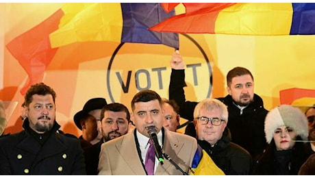 Elezioni Romania, testa a testa tra atlantisti e filorussi. Ma oggi la Corte costituzionale potrebbe annullare le presidenziali