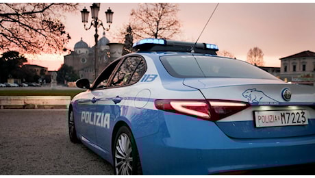 Esce dal carcere, sequestra una donna e la violenta puntandole contro una pistola: 36enne arrestato