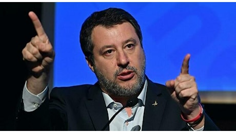 Salvini: «Gli istituti di credito tutelino i risparmiatori. Io al Viminale? Ne parlerò con Meloni»