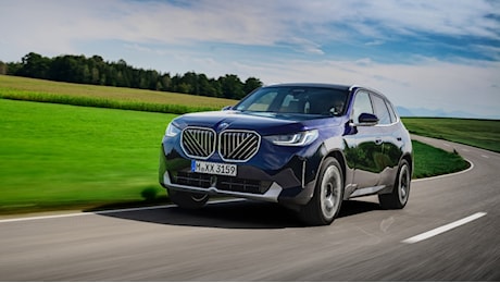 BMW X3, quarta generazione: design contemporaneo e nuovi propulsori