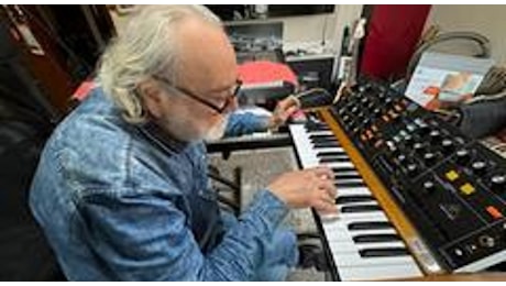 Massimo Brunetti, l'addio di Pescara al tastierista dei Camaleonti