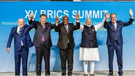 I Brics valgono il 41,4% del pil mondiale e sfidano il dollaro