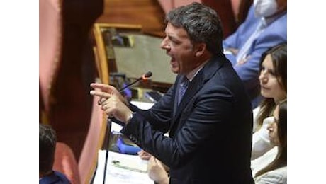 Renzi: 'In manovra norma contro di me'. Romeo (Lega): 'Non ha tutti i torti, ed è un eufemismo'