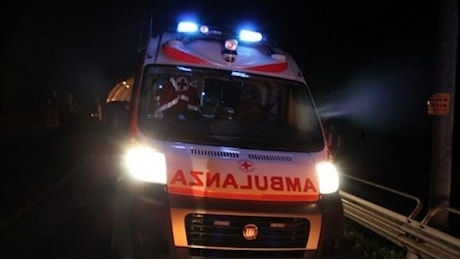 Incidente sulla Casilina, coinvolti due autobus ed un’Audi: paura per una scolaresca