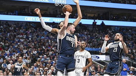 Doncic c'è! E Dallas vince il derby con gli Spurs. Oklahoma domina a Denver