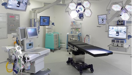 Il racconto shock del chirurgo dell’ospedale Civico: “Ho visto morire persone operate in ritardo”