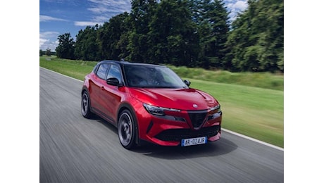 Alfa Romeo: aprile da record, +43% e miglior mese dal 2020