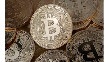 Tassazione Bitcoin, con la Manovra 2025 la ritenuta sulle plusvalenze sale dal 26% al 42%