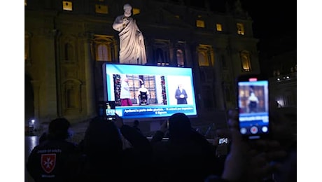 Giubileo 2025 al via, Papa Francesco apre la Porta Santa. IL VIDEO