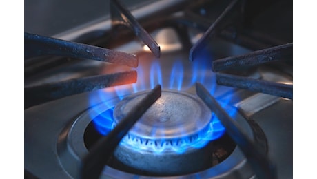 Rincari per luce e gas: il 2025 si apre con un salasso per le famiglie italiane