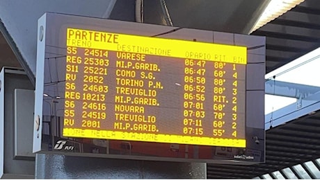 Torino-Milano in tilt per un guasto, ritardi fino a tre ore e convogli cancellati: la rabbia dei pendolari