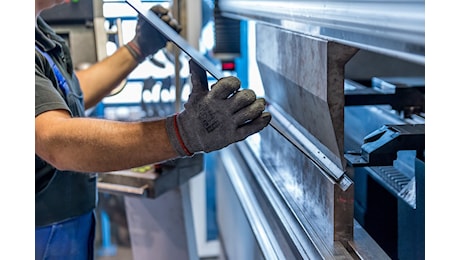 Istat: a marzo produzione +0,1 percento su mese –1,8 percento su anno