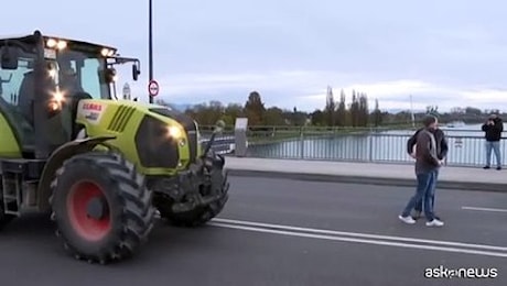 Tornano i trattori, prostesta degli agricoltori francesi e tedeschi