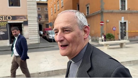 Il cardinale Zuppi: Speravano in me Papa? Prima deve vincere lo scudetto il Bologna