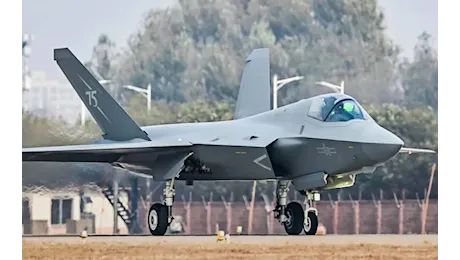 La Cina punta sul caccia J-35A per sfidare gli F-22 e F-35 americani