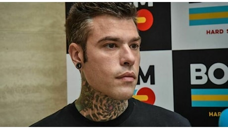 Fedez, chi è la nuova fidanzata Vittoria: mora 27enne della Milano bene, si sono conosciuti in Sardegna