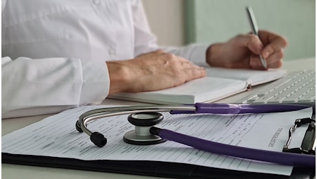 Oncologi burocrati per il 40% del loro tempo, lo stress aumenta il rischio di burnout