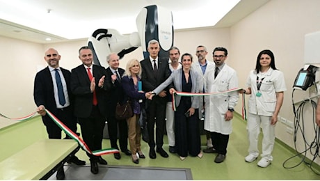 Radioterapia a Bologna, ecco il macchinario per l'Ausl. “Cure migliori e meno invasive”