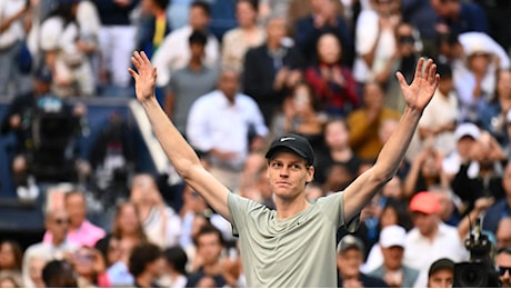 Sinner sempre di più nella storia: è il primo italiano a vincere gli Us Open, Fritz battuto in 3 set