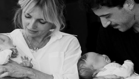 Andreas Muller e Veronica Peparini festeggiano i tre mesi delle figlie: Vi amiamo immensamente