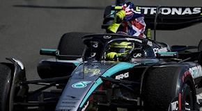Dopo due anni e mezzo Lewis Hamilton torna alla vittoria