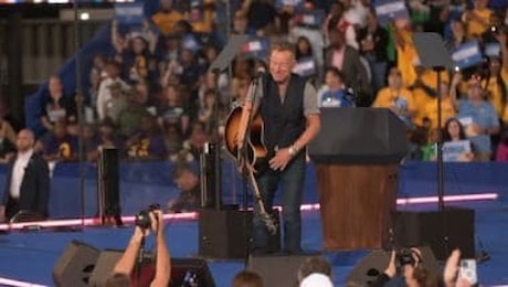 Bruce Springsteen sul palco con Obama: votate Kamala Harris