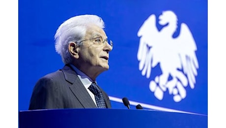 Mattarella: indifferibile difesa comune dell'Unione europea