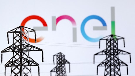 Il piano strategico Enel: 43 miliardi di investimenti e alzerà il dividendo