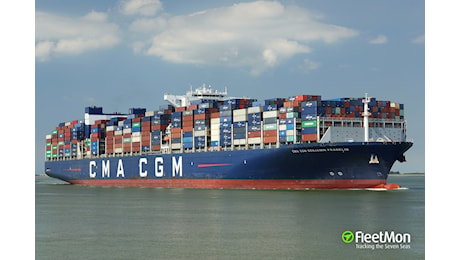 Persi 44 container dalla Benjamin Franklin di Cma Cgm al largo del Sudafrica
