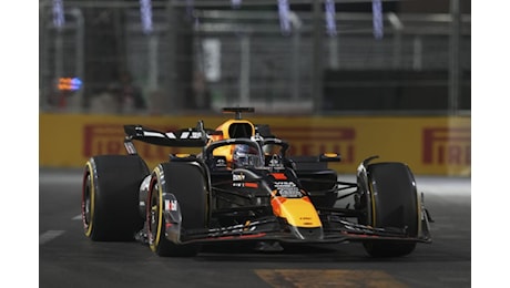 F1, Max Verstappen batte Norris in qualifica e può festeggiare il quarto titolo mondiale già a Las Vegas