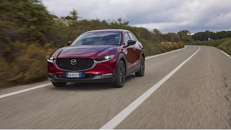 Mazda CX-30 2025, la prova con il 2.5 e-Skyactiv-G da 140 Cv