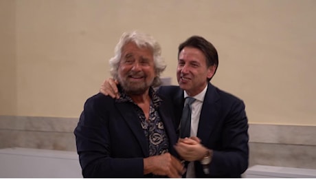 Il problema delle parcelle nella guerra legale tra Beppe Grillo e Giuseppe Conte: «Costano troppo, ora una raccolta fondi»