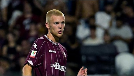 Salernitana, Velthuis: Tifosi spettacolari, peccato prendere sempre tanti gol