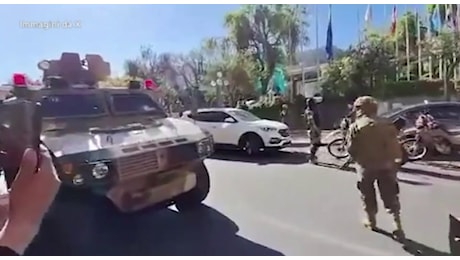 Bolivia, i militari guidati da Zuñiga irrompono nel palazzo del governo a La Paz