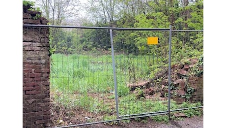 Stupro a Busto Arsizio, il testimone: «Era accovacciata a terra e tremava. Lui aggrediva gli agenti»