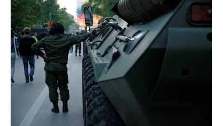 Ucraina, quanto guadagnano i soldati russi? Gli stipendi e i risarcimenti in caso di morte