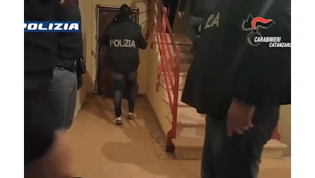 Corruzione, truffa e peculato: blitz con 8 arresti a Catanzaro. Coinvolto il consigliere comunale Sergio Costanzo, perquisizioni all’Aterp