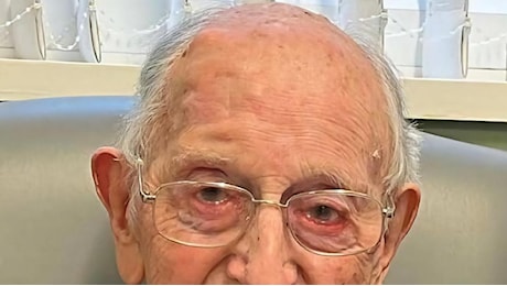 L’uomo più vecchio del mondo. Addio a Tinniswood, aveva 112 anni. Era nel Guinness da aprile scorso