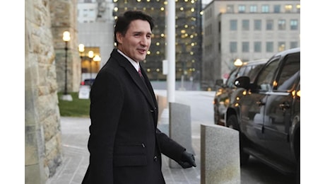 Dimissioni imminenti per Trudeau, crisi politica e consenso in calo