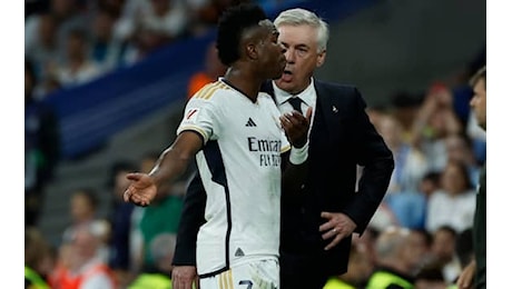 Vinicius e il Real Madrid disertano la cerimonia del Pallone d'oro