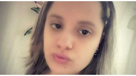 Camposano, omicidio stradale: morta 27enne. Chi era Lucia Passariello: il matrimonio nel 2019, una figlia di 7 anni e il messaggio del fratello