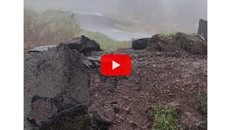 Meteo: Maltempo in Emilia, frana travolge due strade e un ponte a Boccassuolo di Palagano, il video