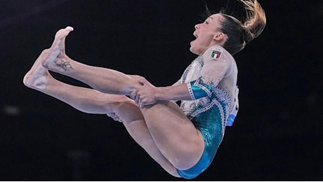 Vanessa Ferrari, addio Olimpiadi: l’infortunio a un polpaccio ferma la leggenda della ginnastica azzurra
