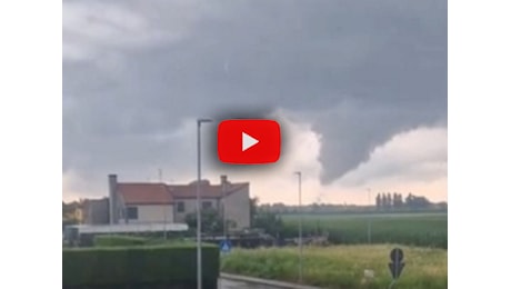 Meteo: Temporali in Veneto, forte grandinata a Rovigo, anche un tornado a Stanghella (PD); il Video